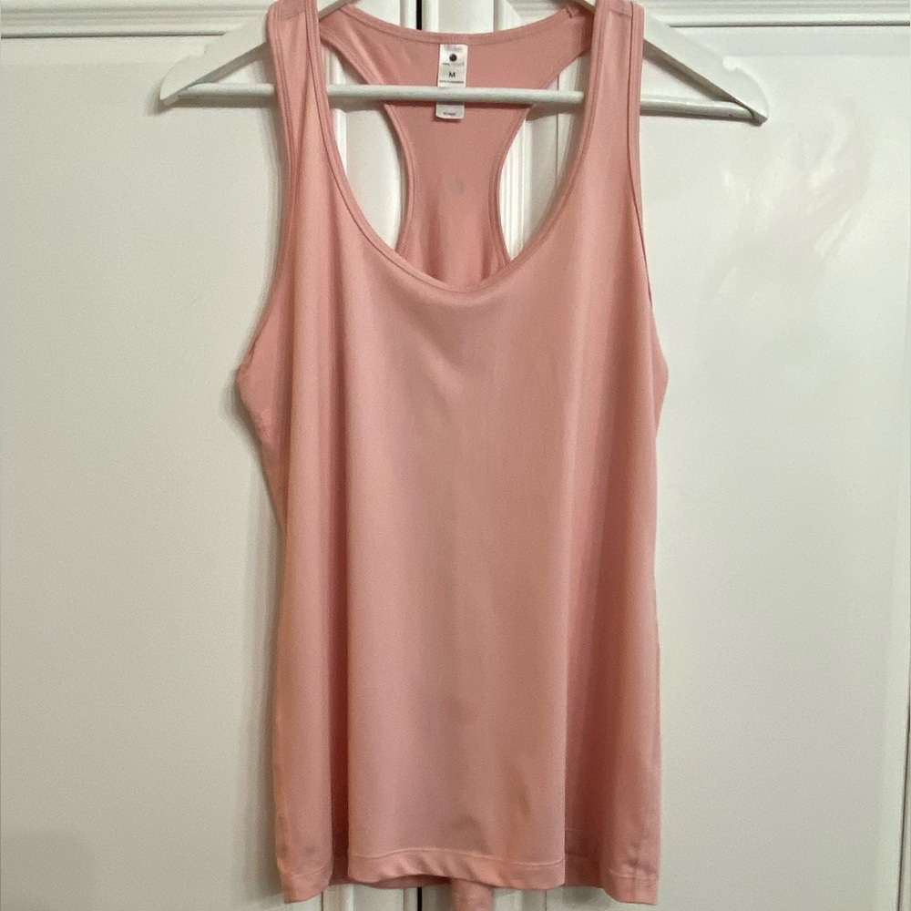Yogalicious Women’s Size Medium Soft Pink Sleeveless Workout Top Yoga Athletic